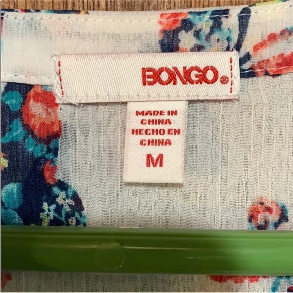 Butterfly Print Women's Top - Picture 2 of 5